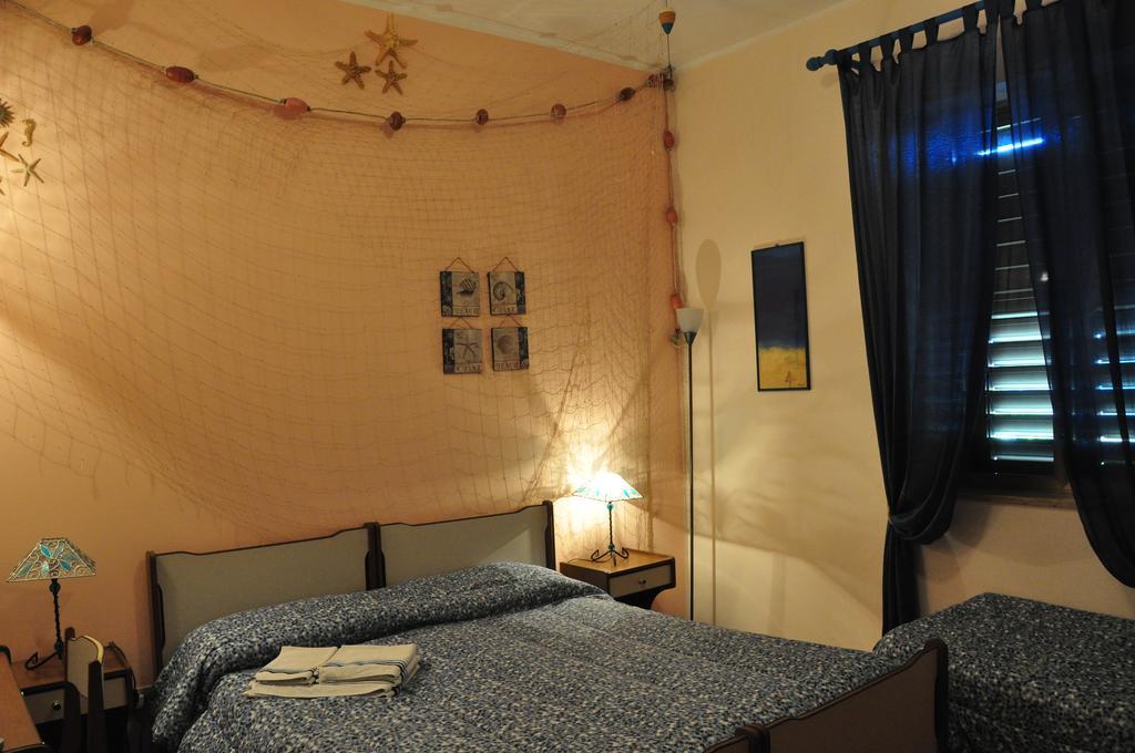 B&B Baia Delle Sirene Giardini Naxos Phòng bức ảnh