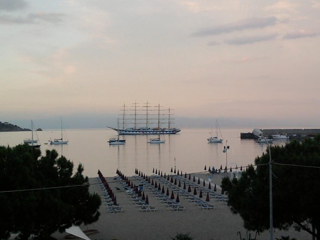 B&B Baia Delle Sirene Giardini Naxos Ngoại thất bức ảnh