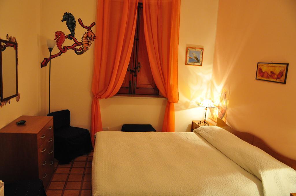 B&B Baia Delle Sirene Giardini Naxos Phòng bức ảnh
