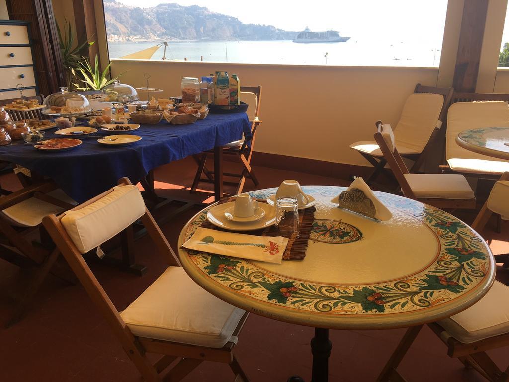 B&B Baia Delle Sirene Giardini Naxos Ngoại thất bức ảnh